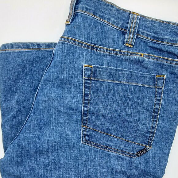 5.11 Tactical Men's 40x32 (In=31.5") Defender Flex Straight Jeans Blue Stretch - Picture 1 of 13